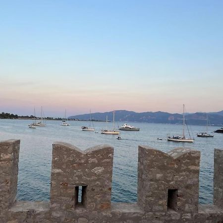 Villa Madame Parisienne à Nafpaktos Extérieur photo